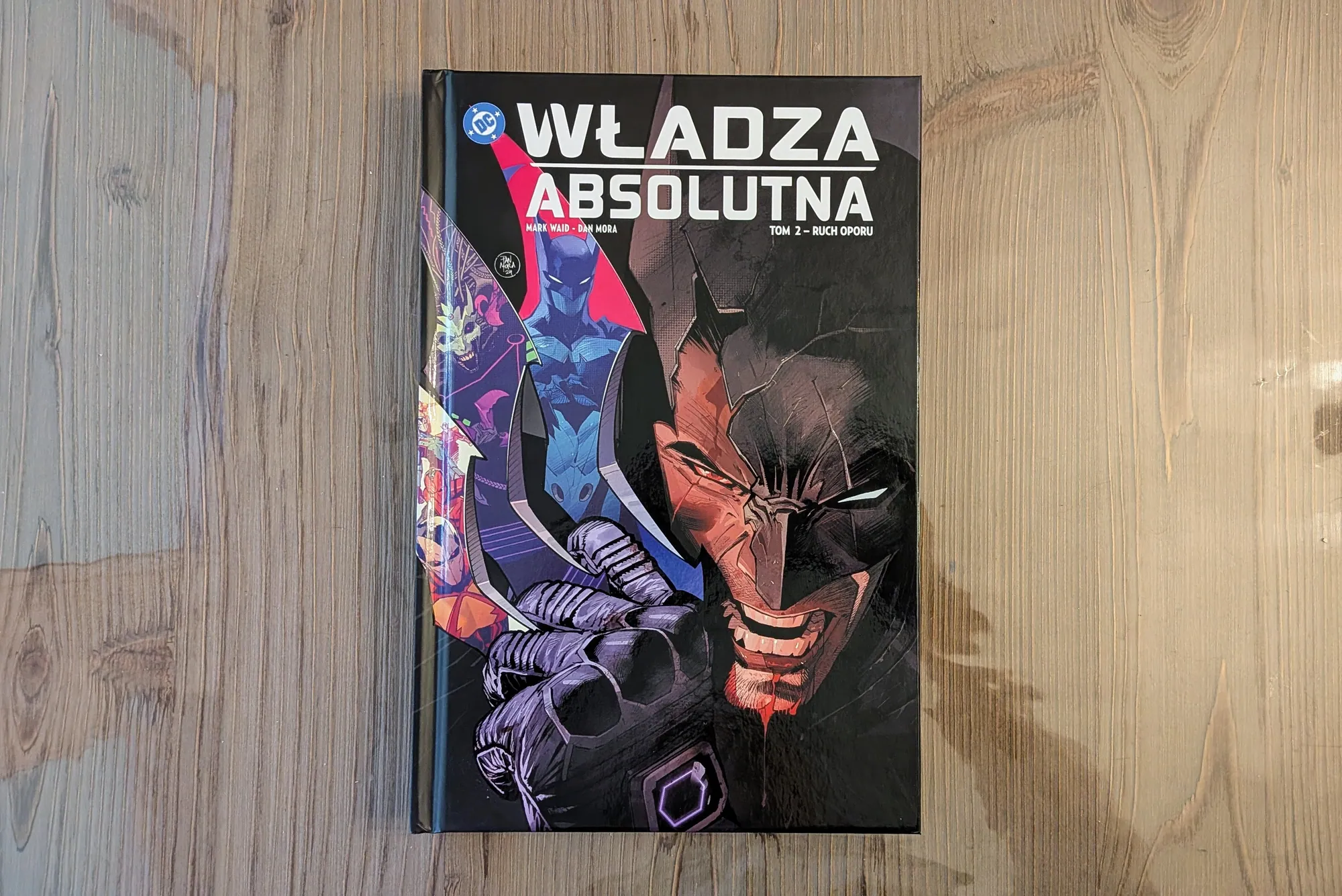 „Władza absolutna. Ruch oporu. Tom 2" - recenzja. Bohaterowie DC w odwrocie