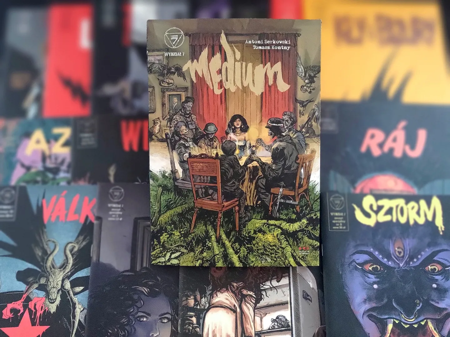okładka komiksu „Medium”